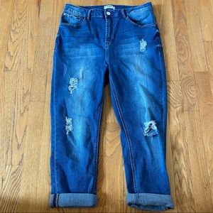 Kensie Distressed Jeans